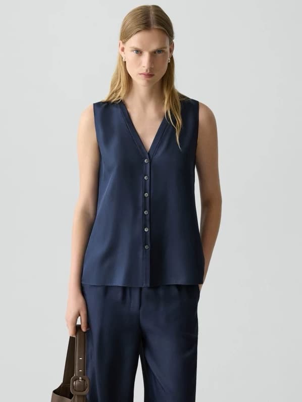 Commuter fashion women stock photo 37