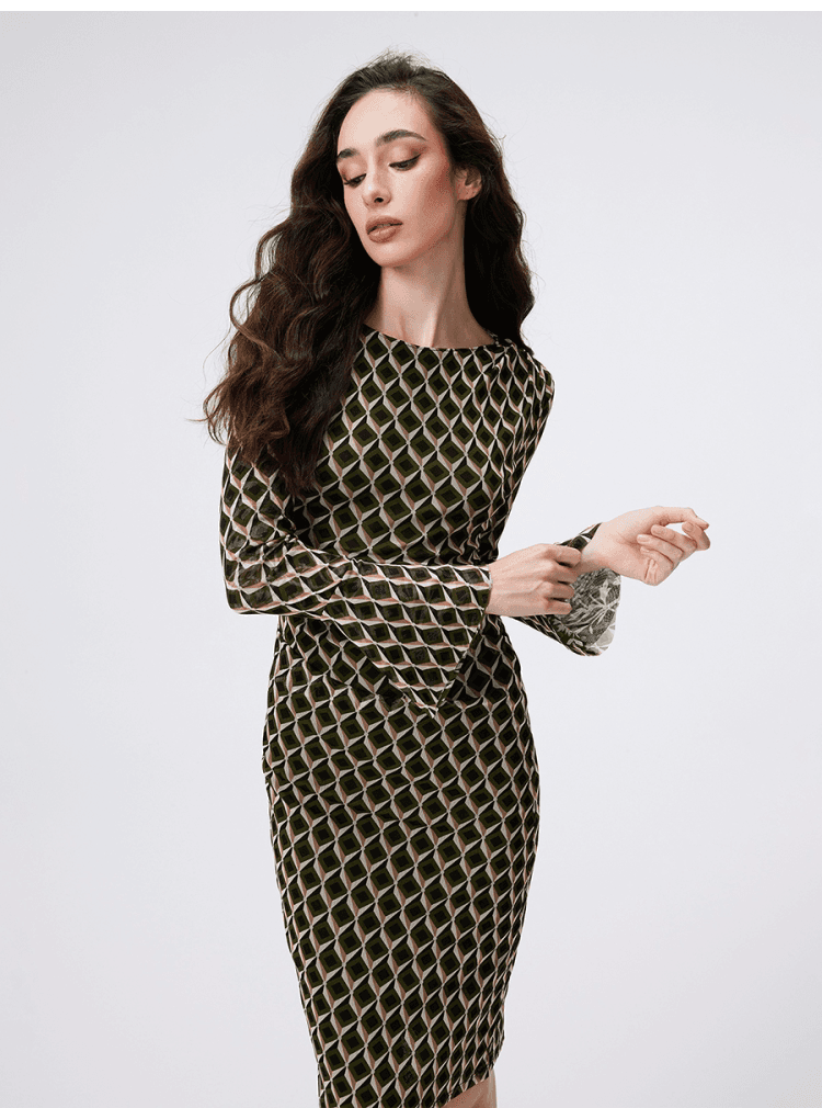 DVF Fall 2026 Elegant Reversible Printed Stretch Mesh Dress - detail 6
