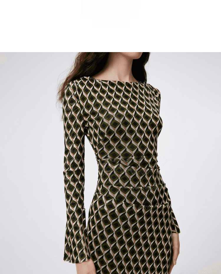 DVF Fall 2026 Elegant Reversible Printed Stretch Mesh Dress - detail 7
