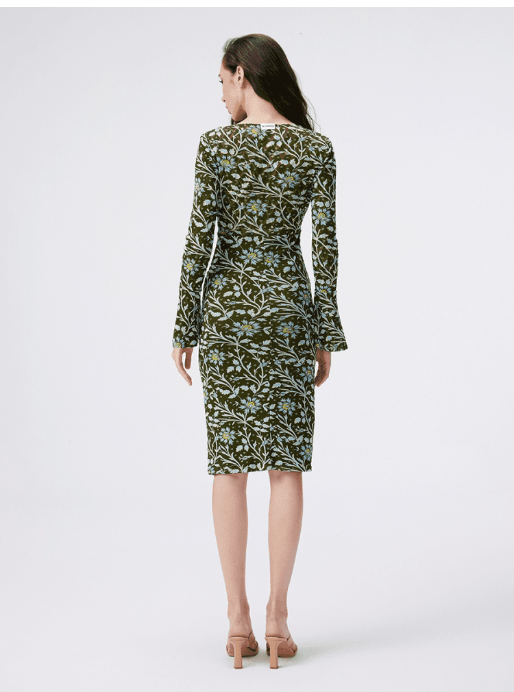 DVF Fall 2026 Elegant Reversible Printed Stretch Mesh Dress - detail 5