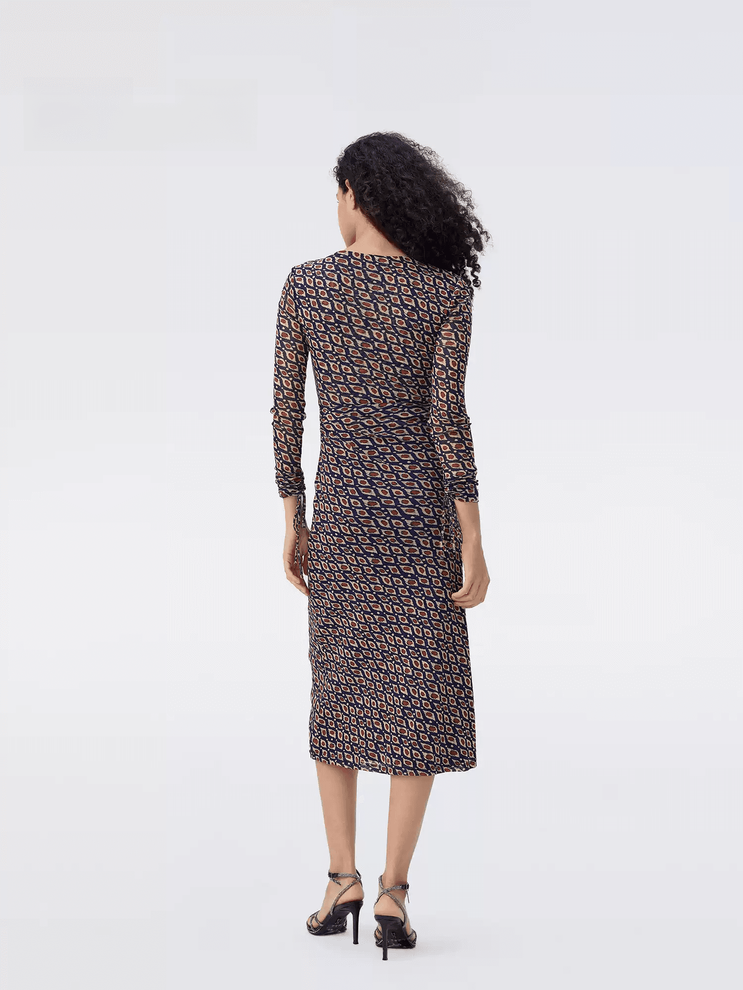 DVF Fall 2026 New Arrival Elegant Navy and Red Check Stretch Mesh Dress - photo 3