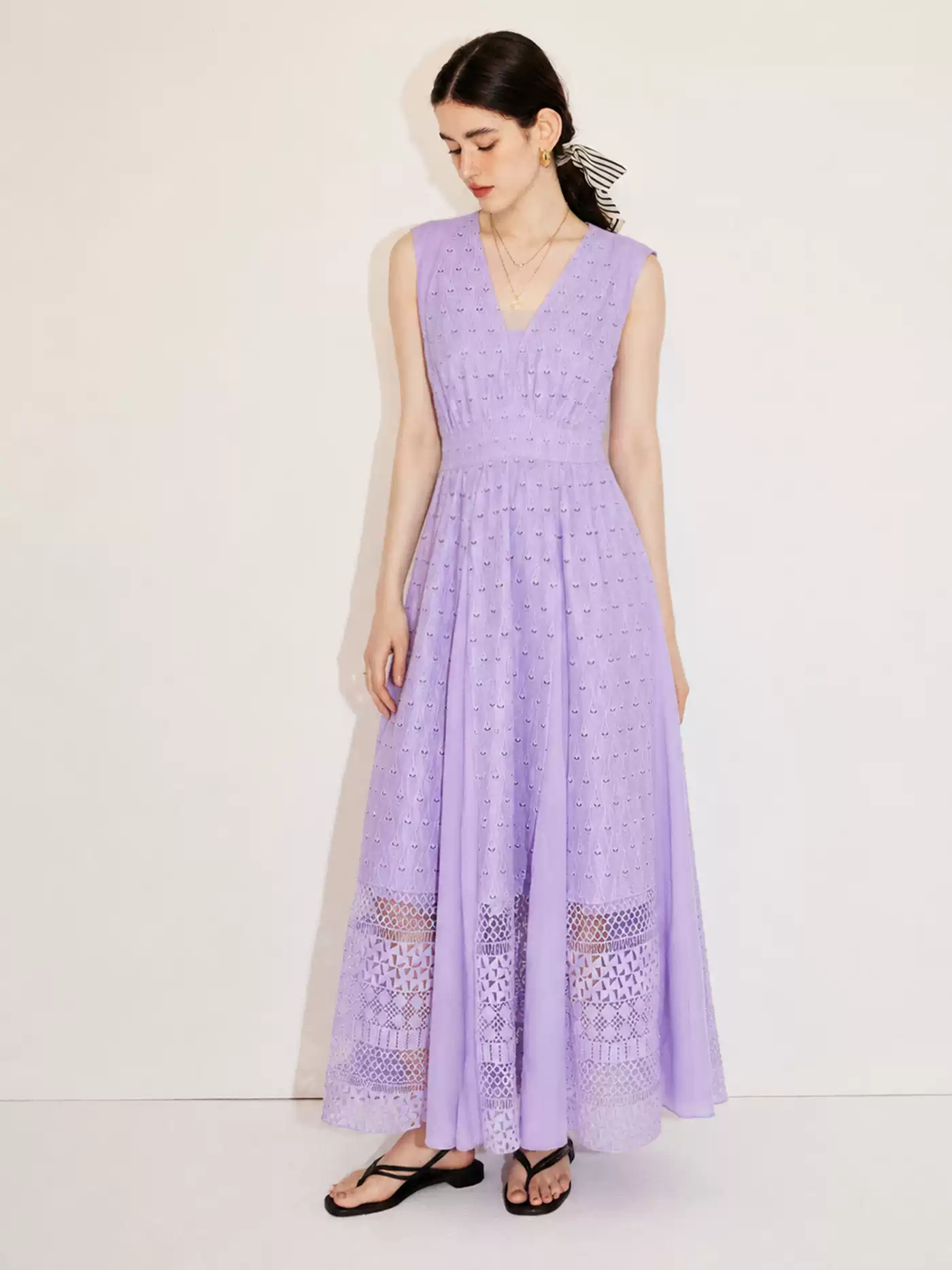 DVF Fall 2026 Embroidered V-Neck Dress with Lace Panels - photo 3