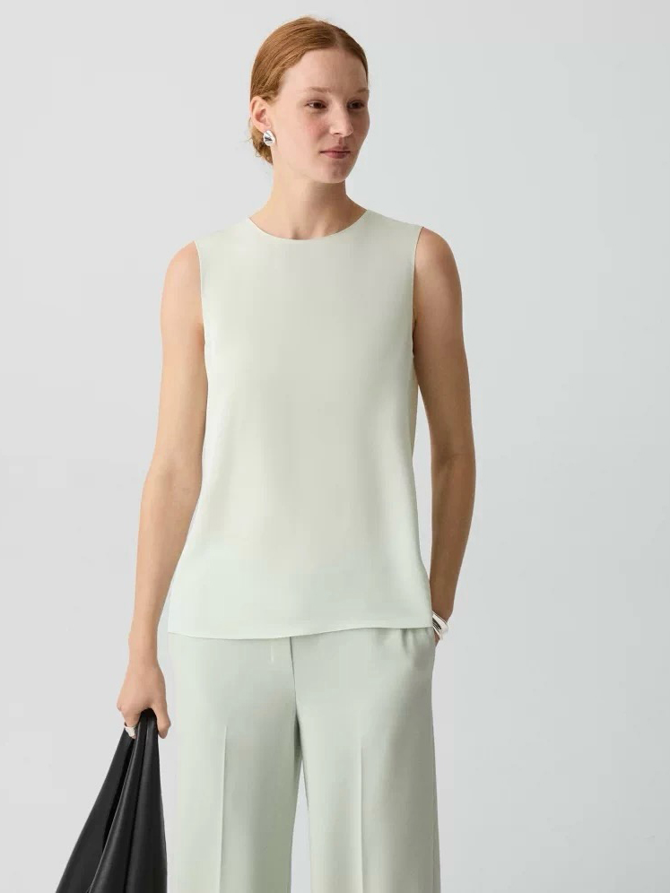 Commuter fashion women stock photo 7