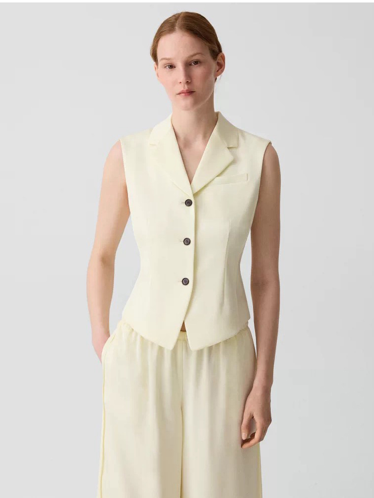 Commuter fashion women stock photo 9