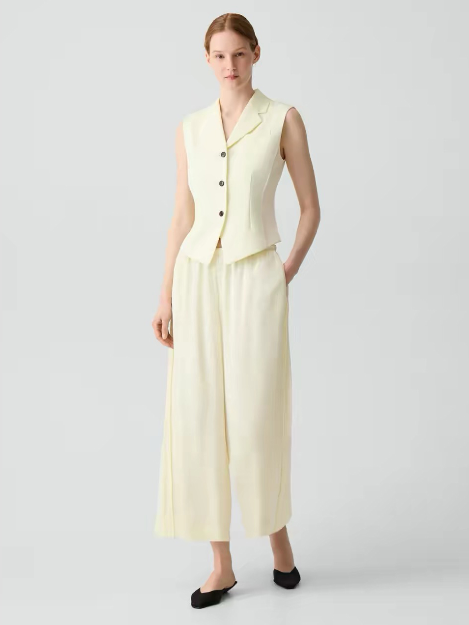 Commuter fashion women stock photo 10