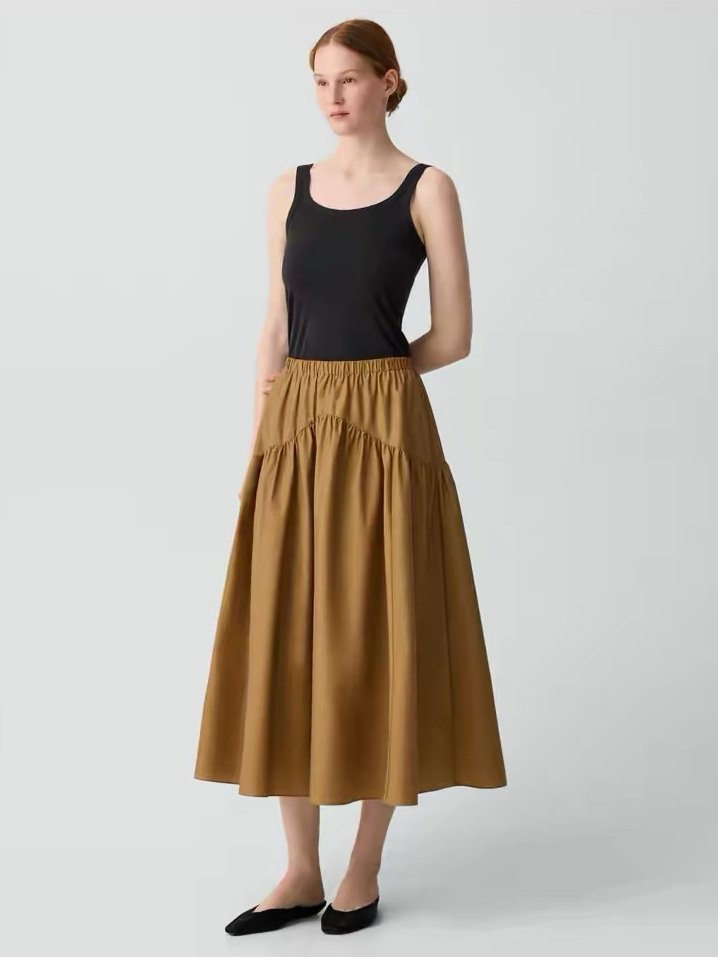 Commuter fashion women stock photo 14