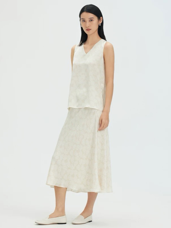 Commuter fashion women stock photo 61